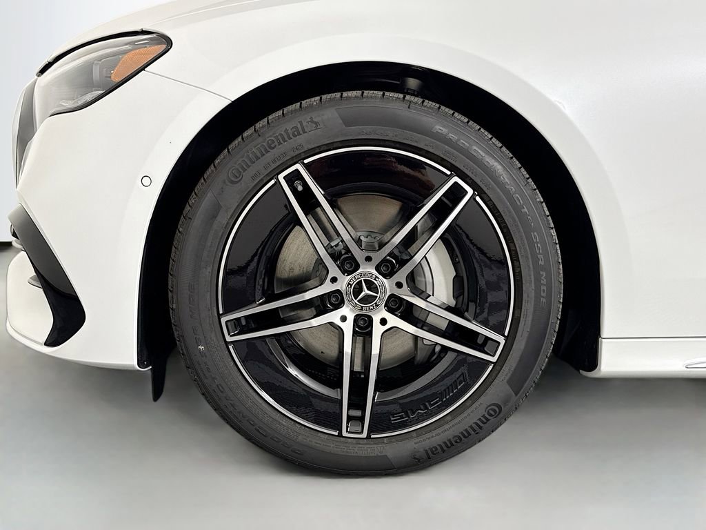 Used 2026 Mercedes-Benz E 350 4MATIC Sedan image 32