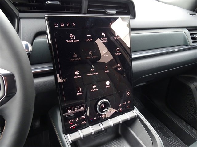 New 2026 GMC Terrain AT4 w/ LPO, Floor Liner Package image 18