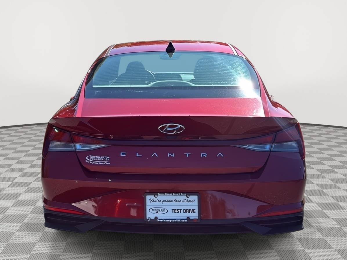 Used 2023 Hyundai Elantra SEL FWD image 6