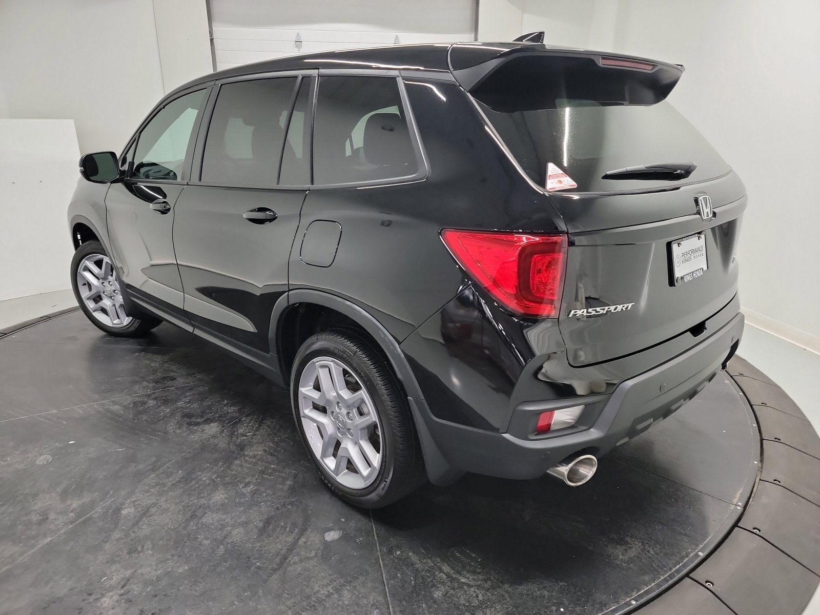 Certified 2025 Honda Passport EX-L image 6