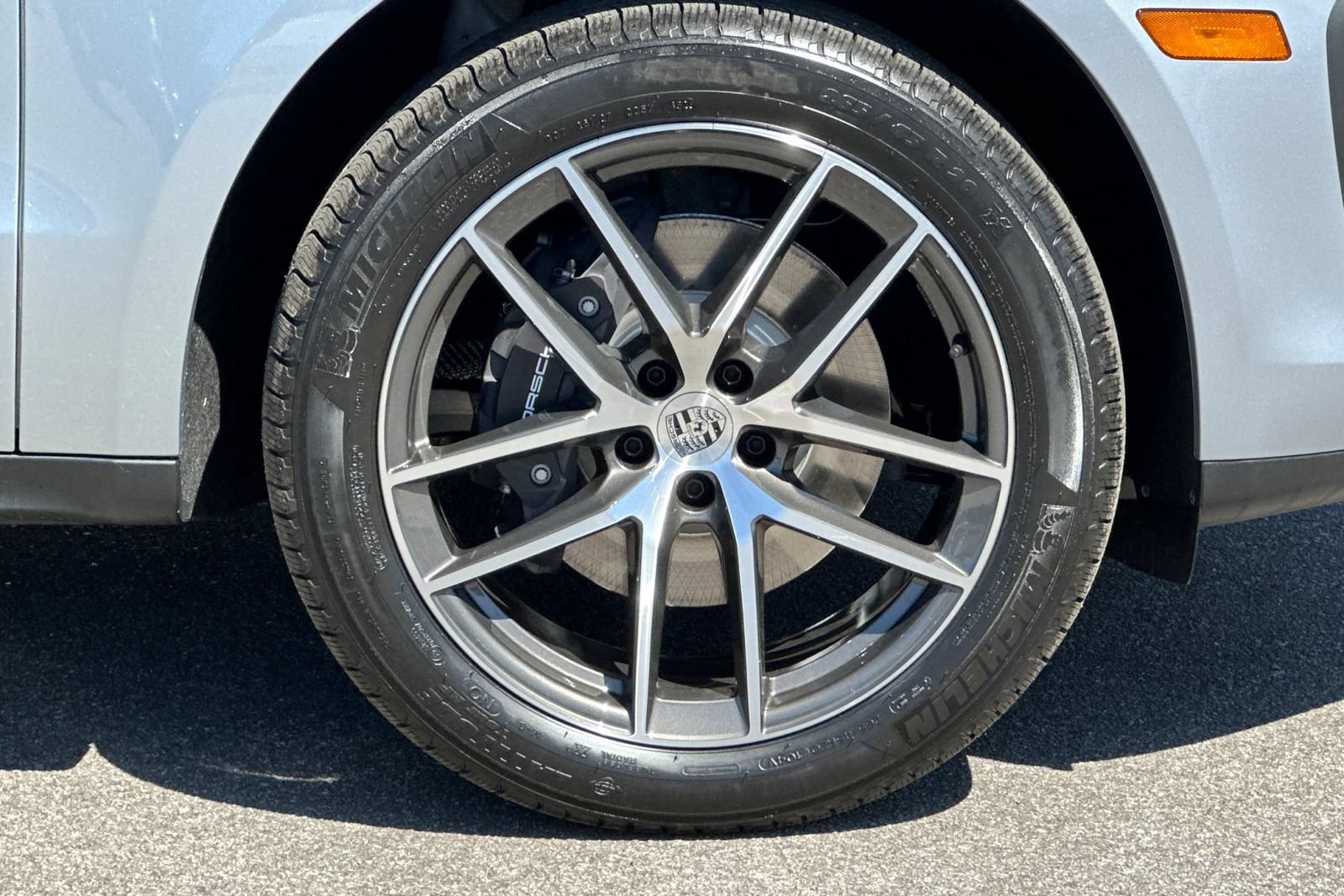 New 2026 Porsche Macan AWD/4WD image 42