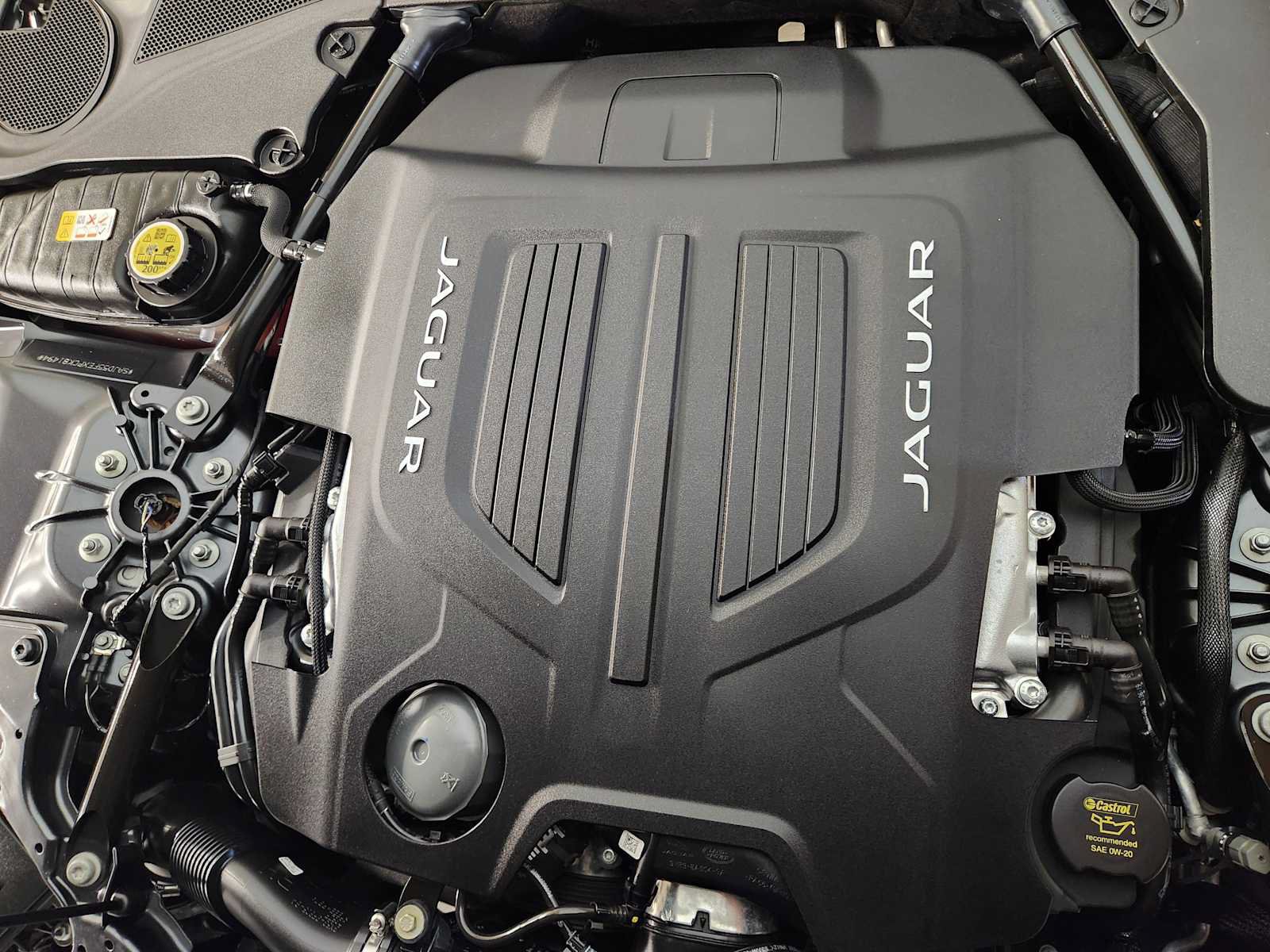 Used 2023 Jaguar F-TYPE R AWD/4WD image 30