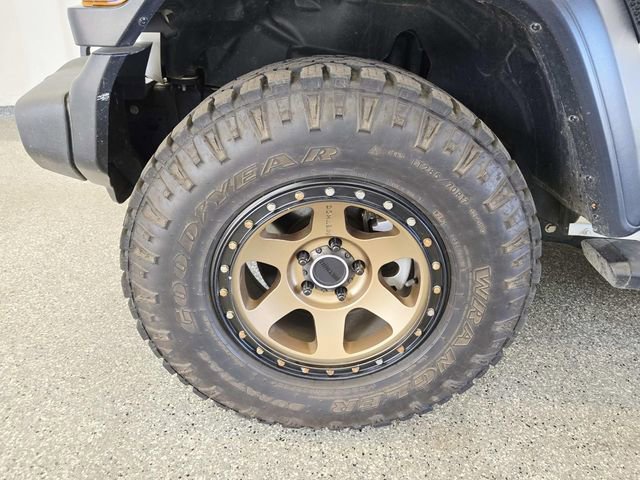 Used 2019 Jeep Wrangler Sport image 14