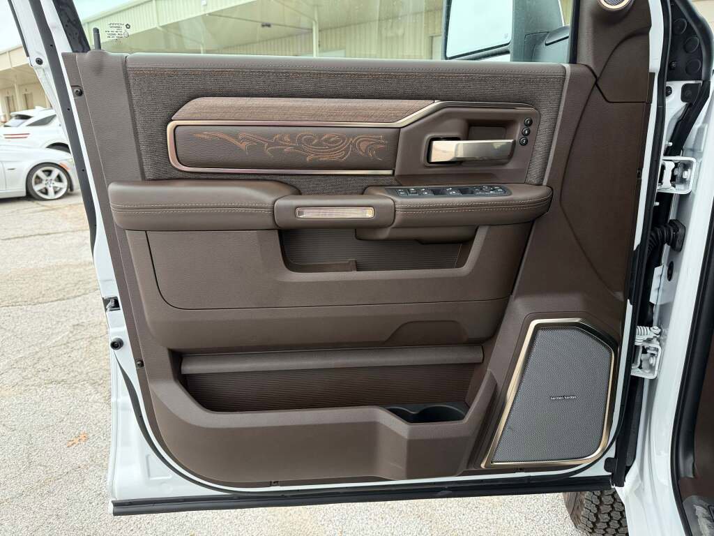 New 2026 RAM 3500 Longhorn image 23