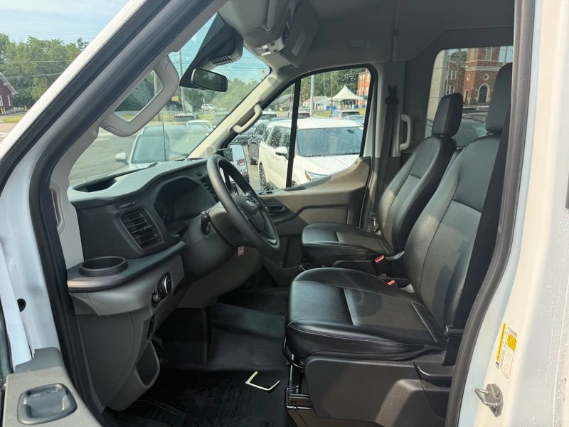 Used 2024 Ford Transit 350 XL RWD image 9