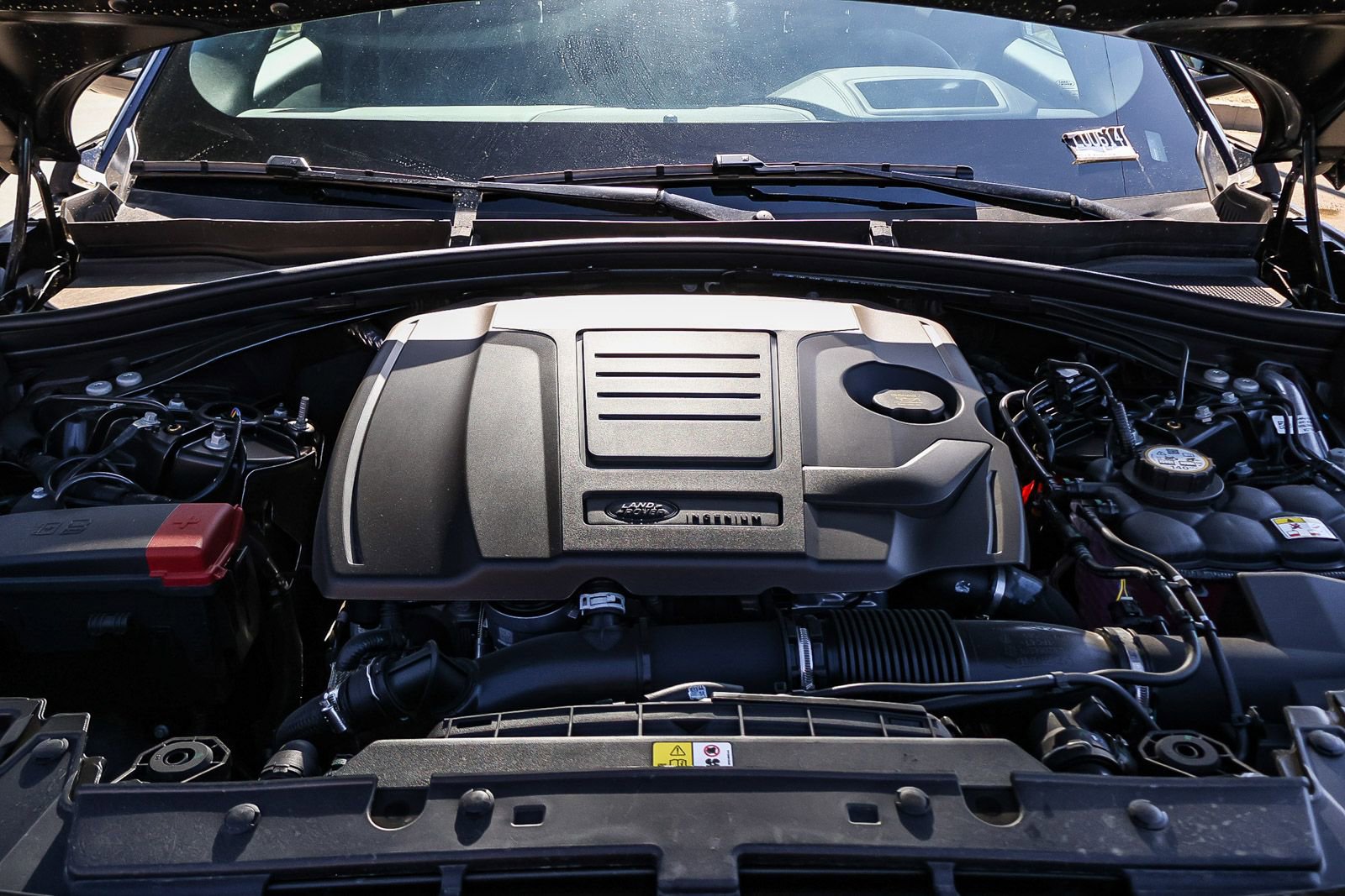 New 2026 Land Rover Range Rover Velar Dynamic SE image 39