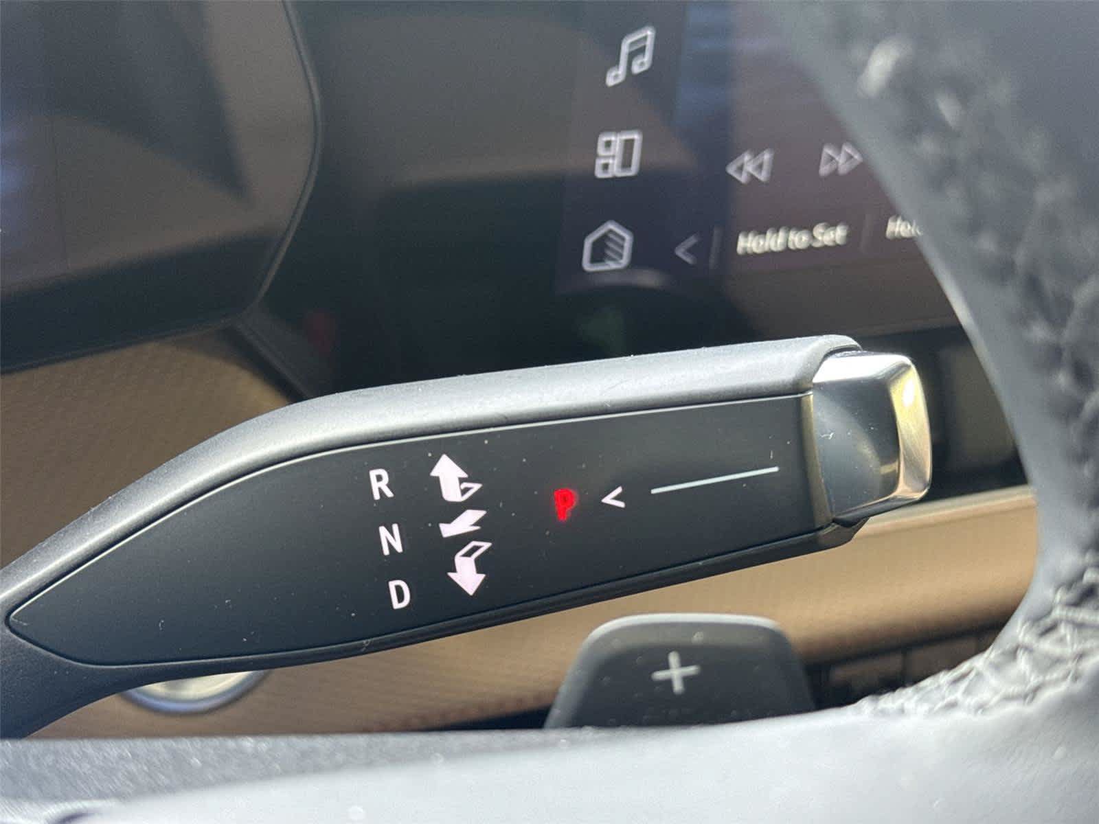 Used 2025 Chevrolet Equinox ACTIV AWD/4WD image 18