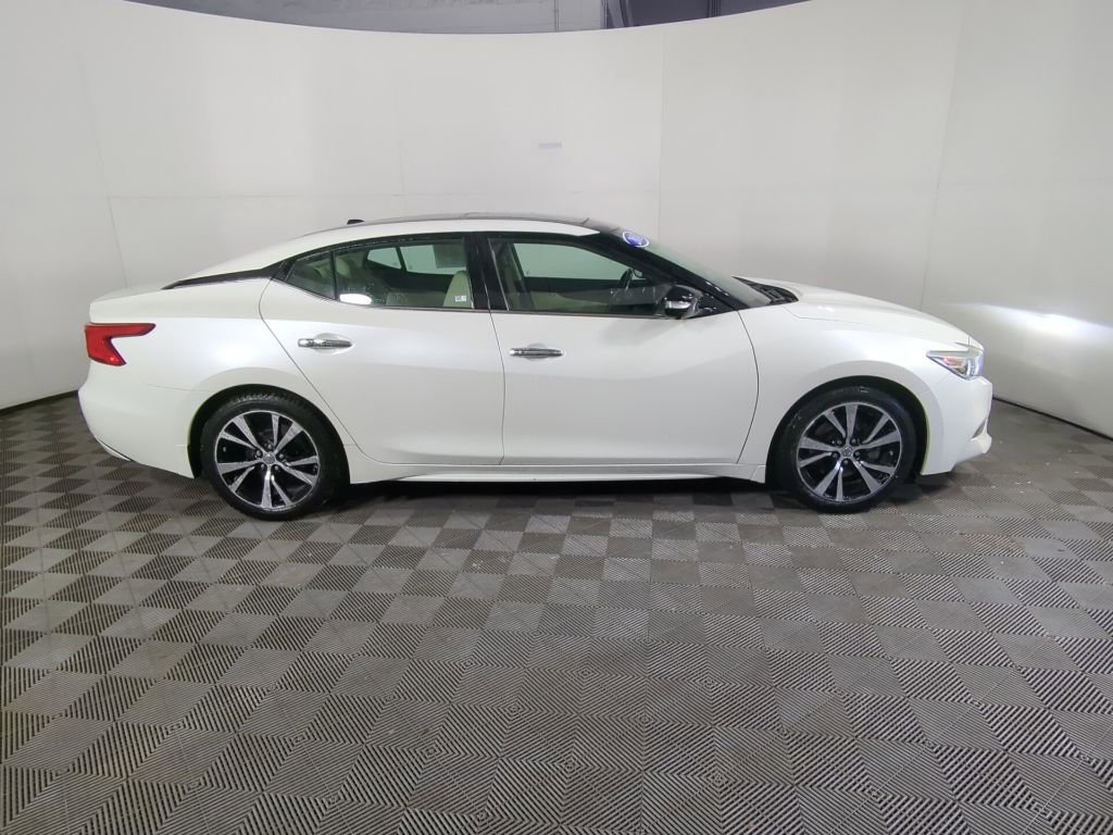 Used 2018 Nissan Maxima Platinum image 10
