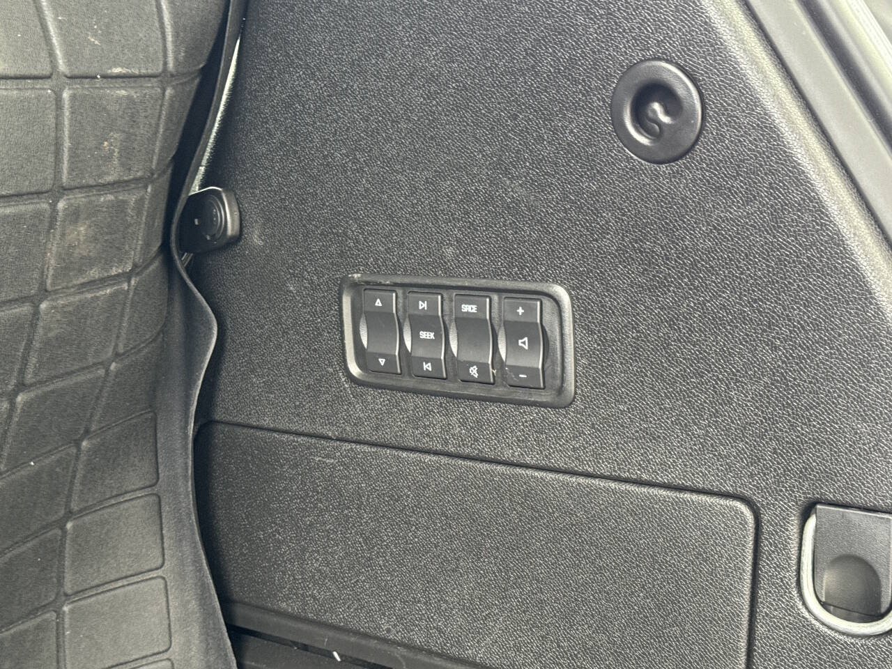 Used 2012 GMC Acadia Denali AWD/4WD image 5