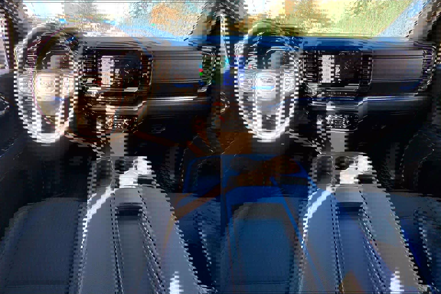 Used 2023 GMC Sierra 1500 Elevation image 12