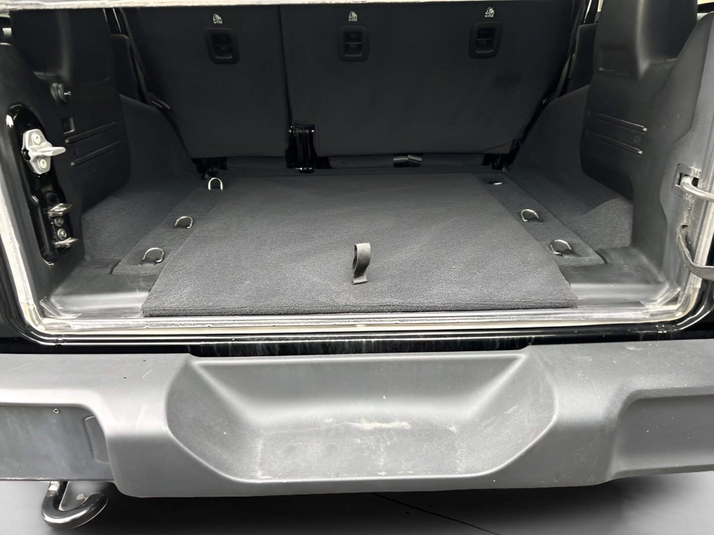 Used 2023 Jeep Wrangler Willys image 9