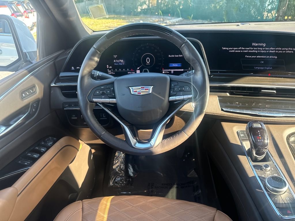 Used 2023 Cadillac Escalade Premium Luxury w/ Performance Package image 14