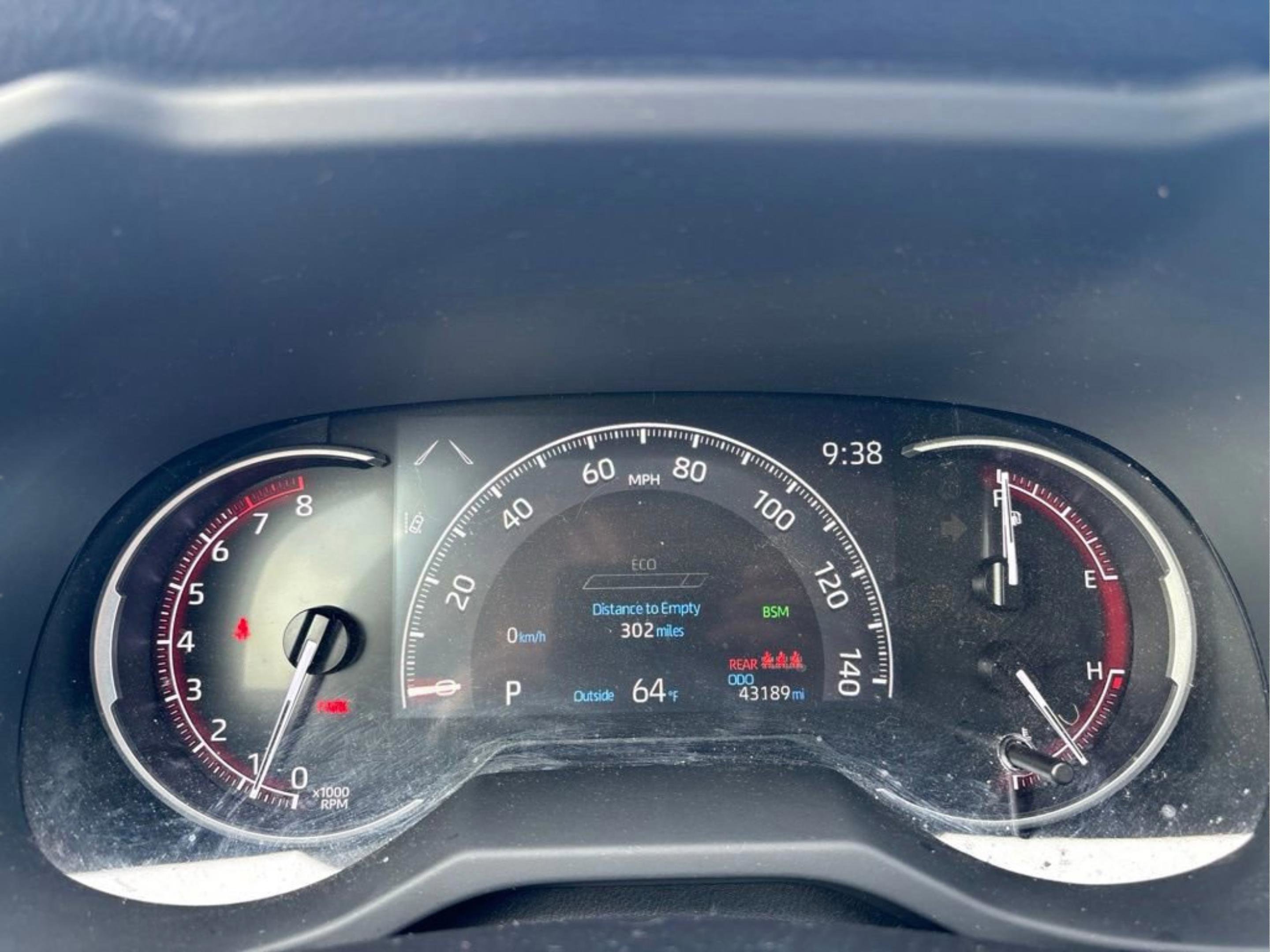 Used 2023 Toyota RAV4 XLE Premium FWD image 20