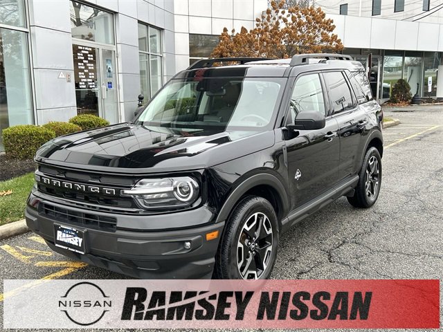 Used 2022 Ford Bronco Sport Outer Banks w/ Tech Package image 1