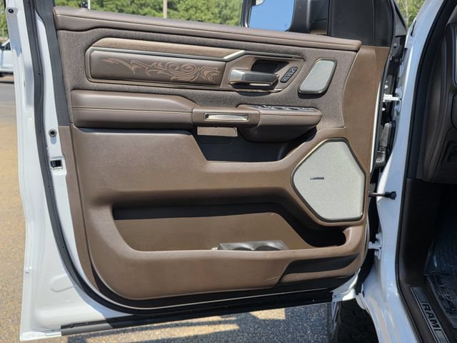 Used 2025 RAM 1500 Limited AWD/4WD image 17