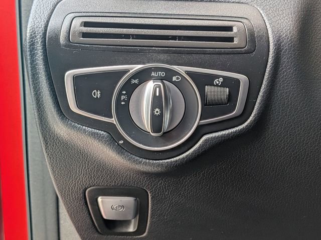 Used 2021 Mercedes-Benz GLC 300 4MATIC image 17