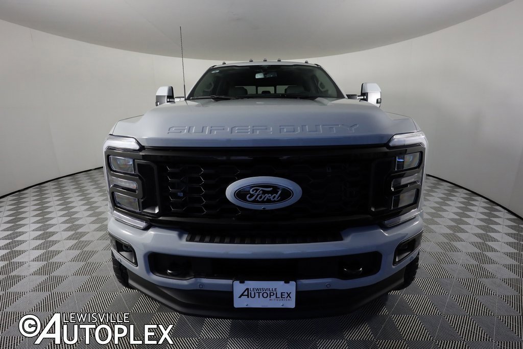 Used 2025 Ford F450 Platinum w/ Platinum Plus Package image 17
