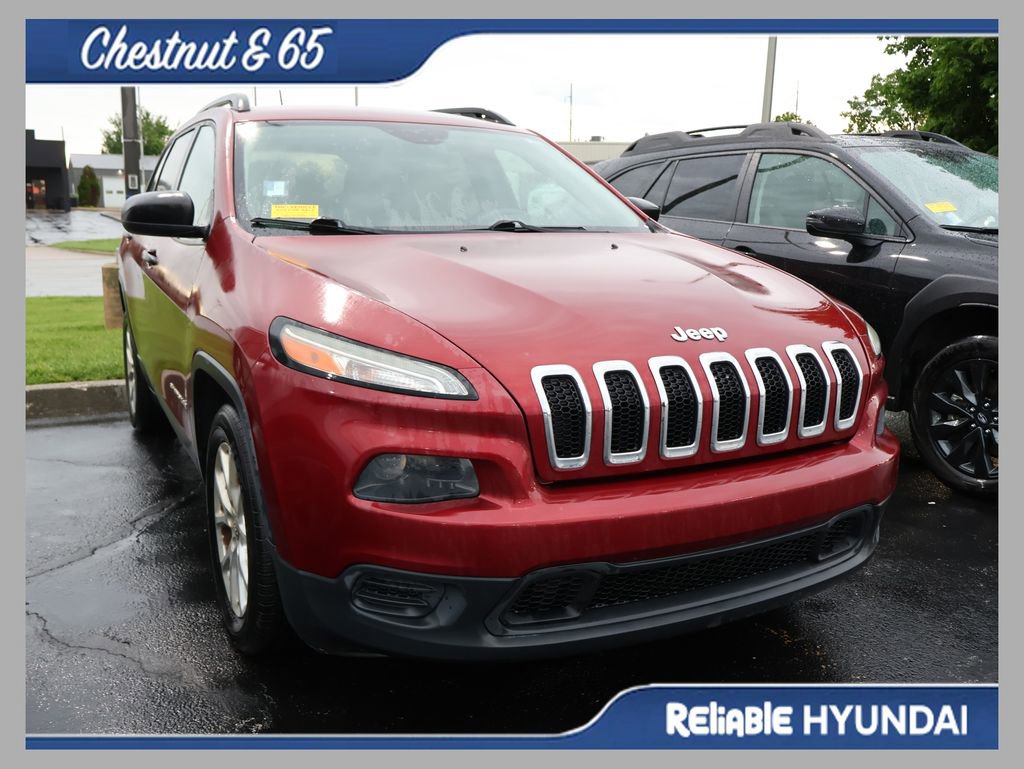 Used 2016 Jeep Cherokee Sport FWD image 1