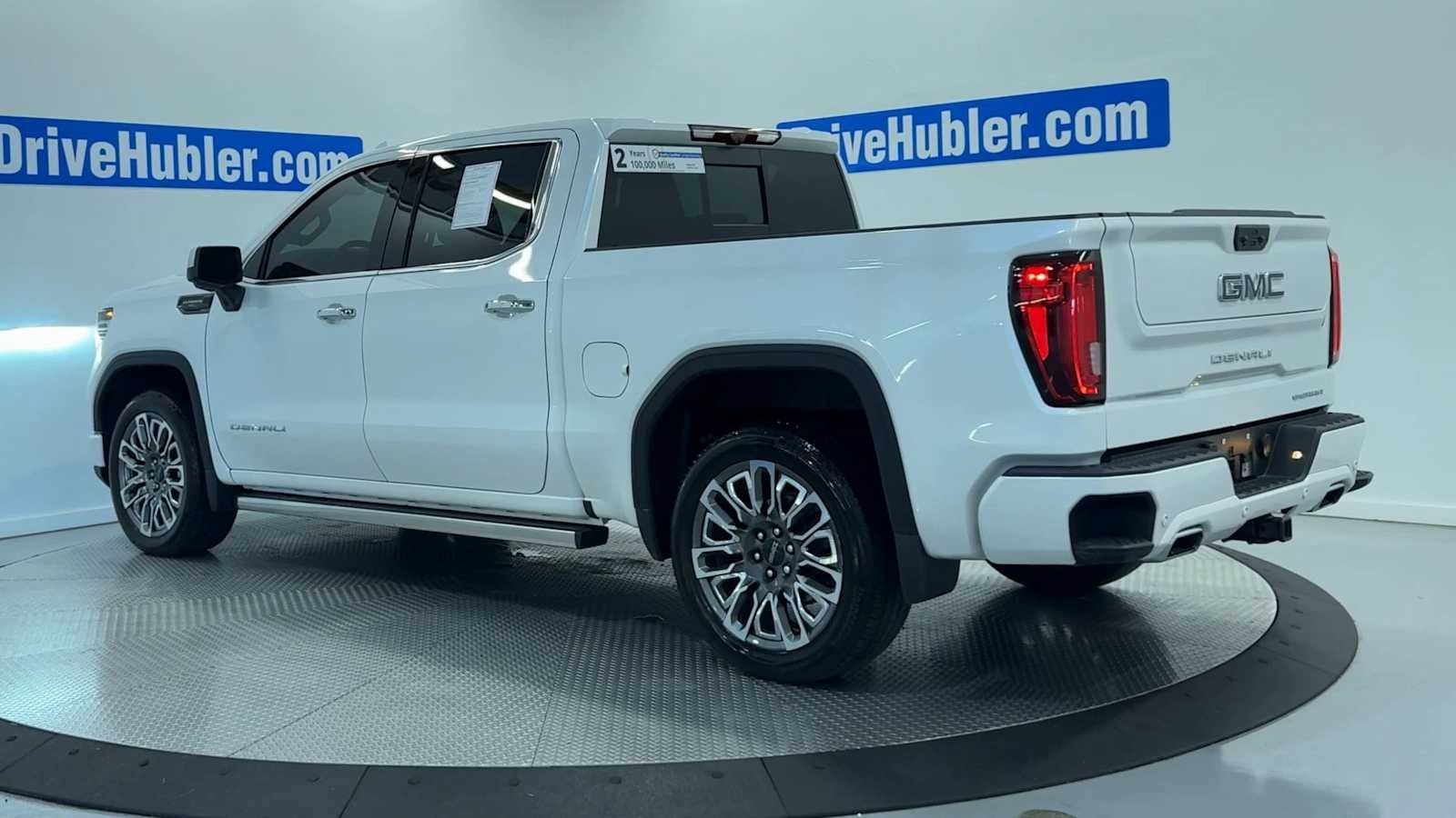 Used 2023 GMC Sierra 1500 Denali Ultimate AWD/4WD image 5