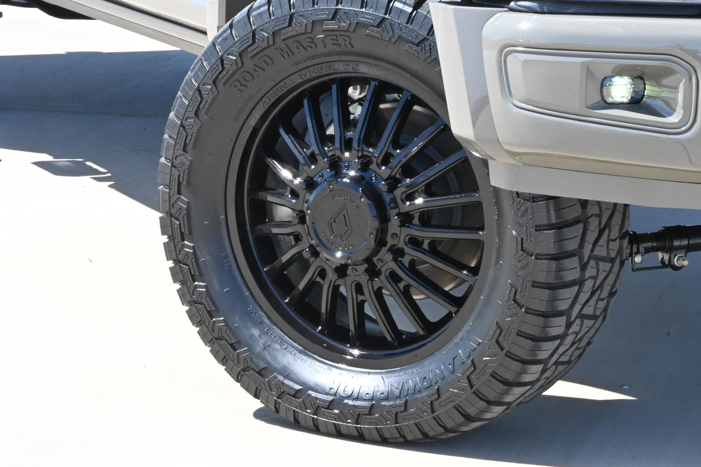 Used 2026 Ford F450 Lariat image 9