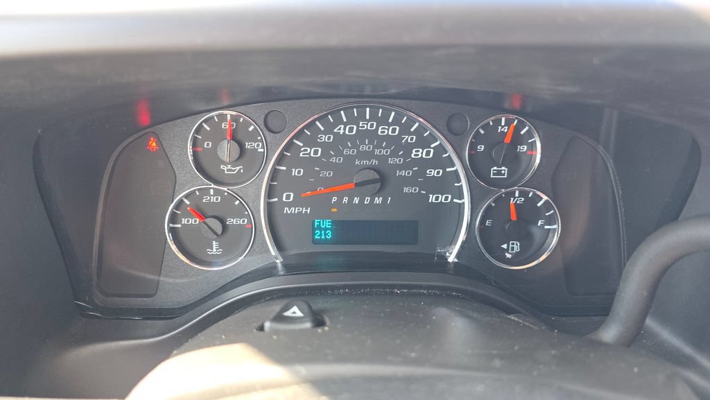 Used 2025 GMC Savana 2500 w/ Driver Convenience Package RWD image 16