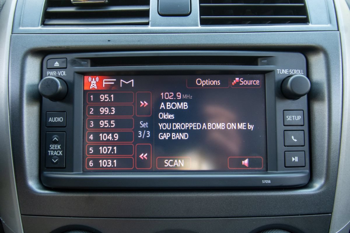 Used 2013 Toyota Corolla S FWD image 25
