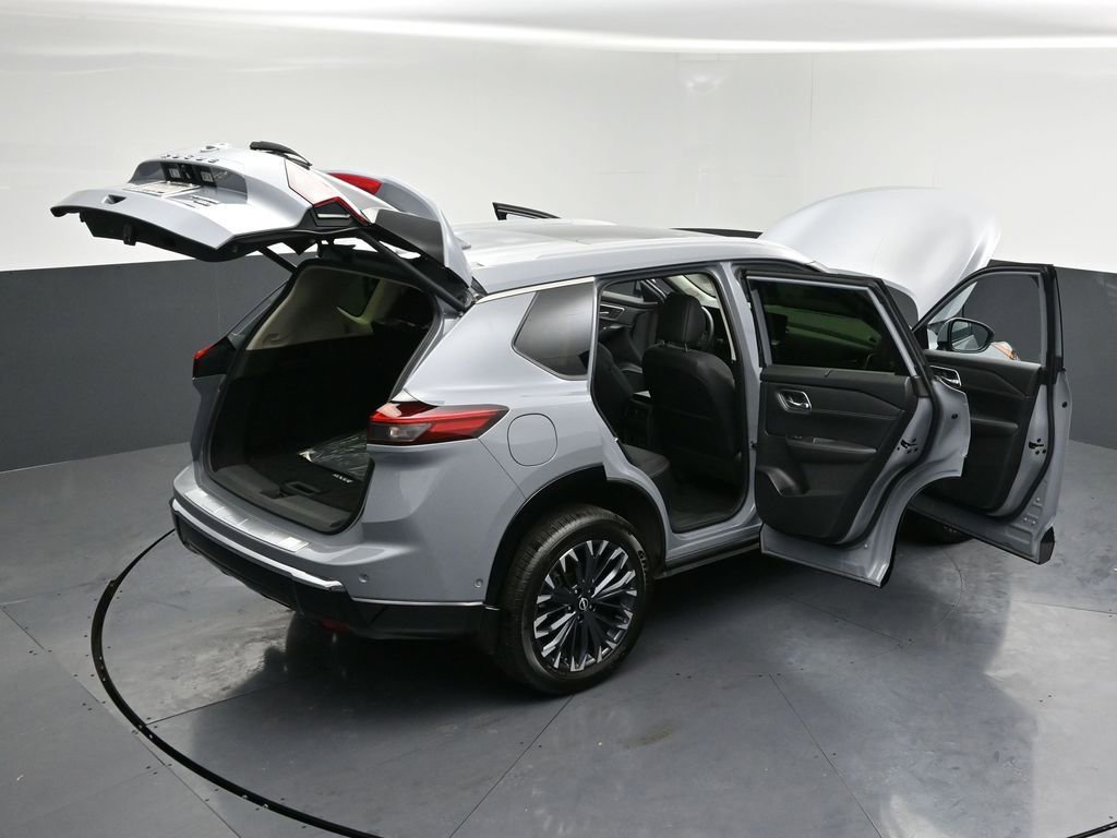 Certified 2025 Nissan Rogue Platinum w/ Tech Package image 35