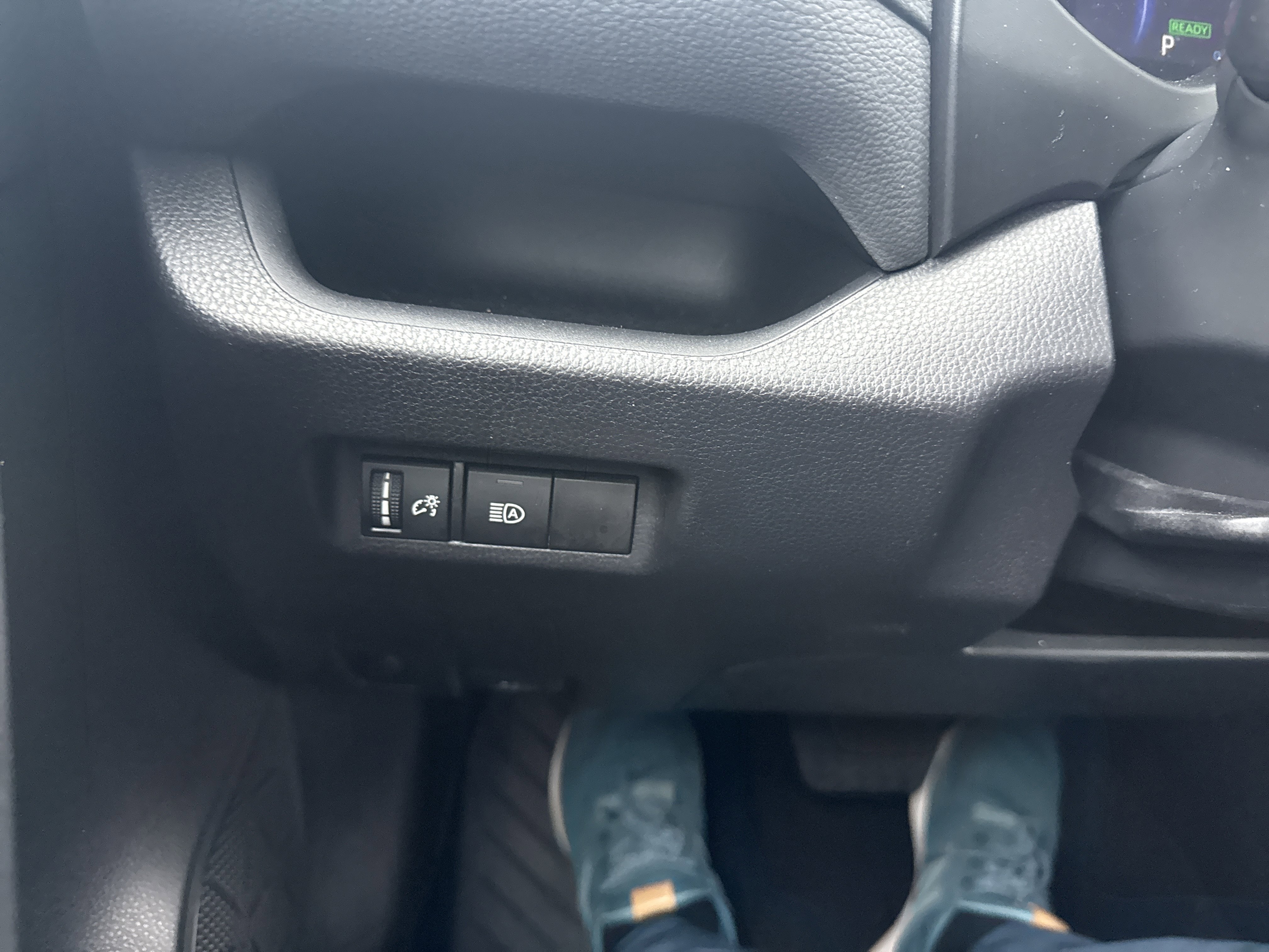 Used 2024 Toyota RAV4 XLE image 29