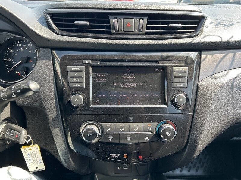 Used 2019 Nissan Rogue Sport S w/ Appearance Package image 20