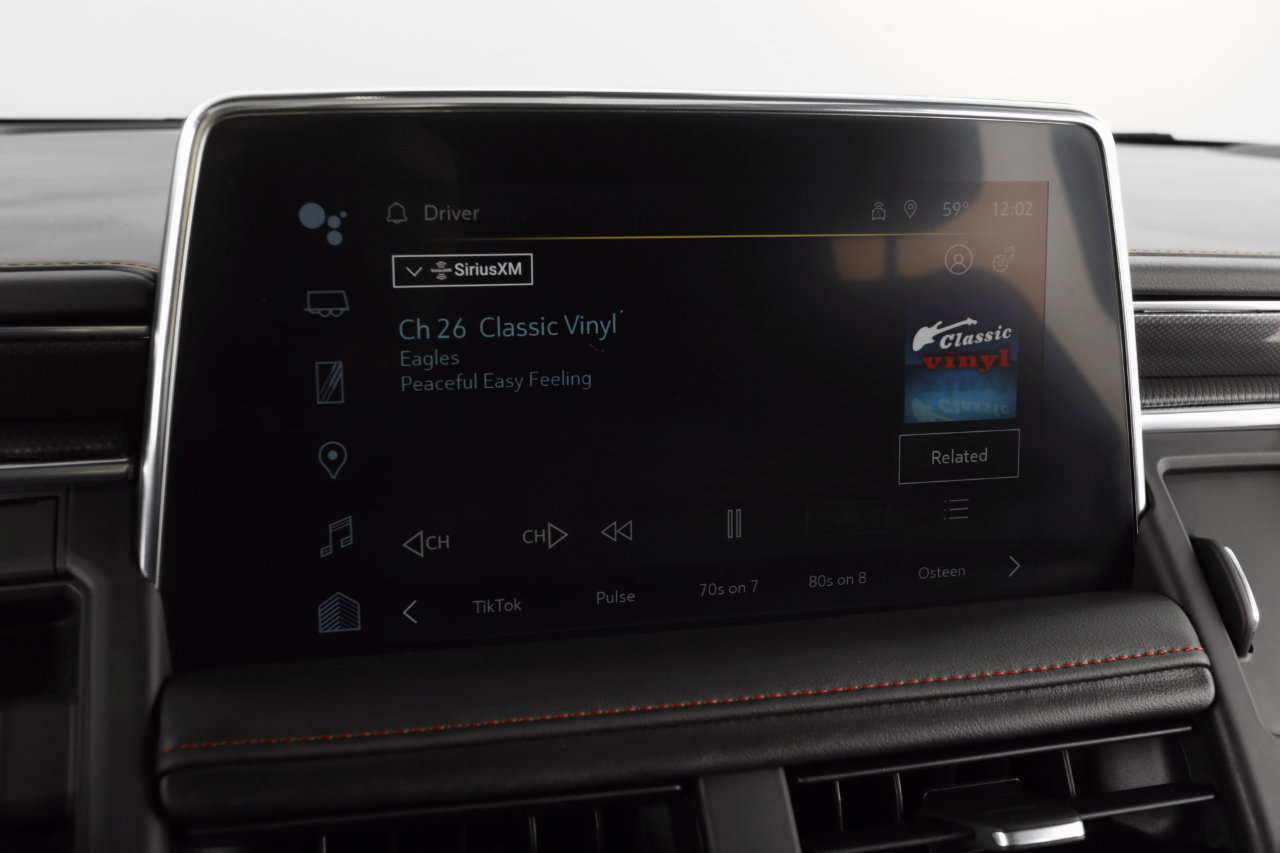 Used 2023 Chevrolet Suburban RST image 23