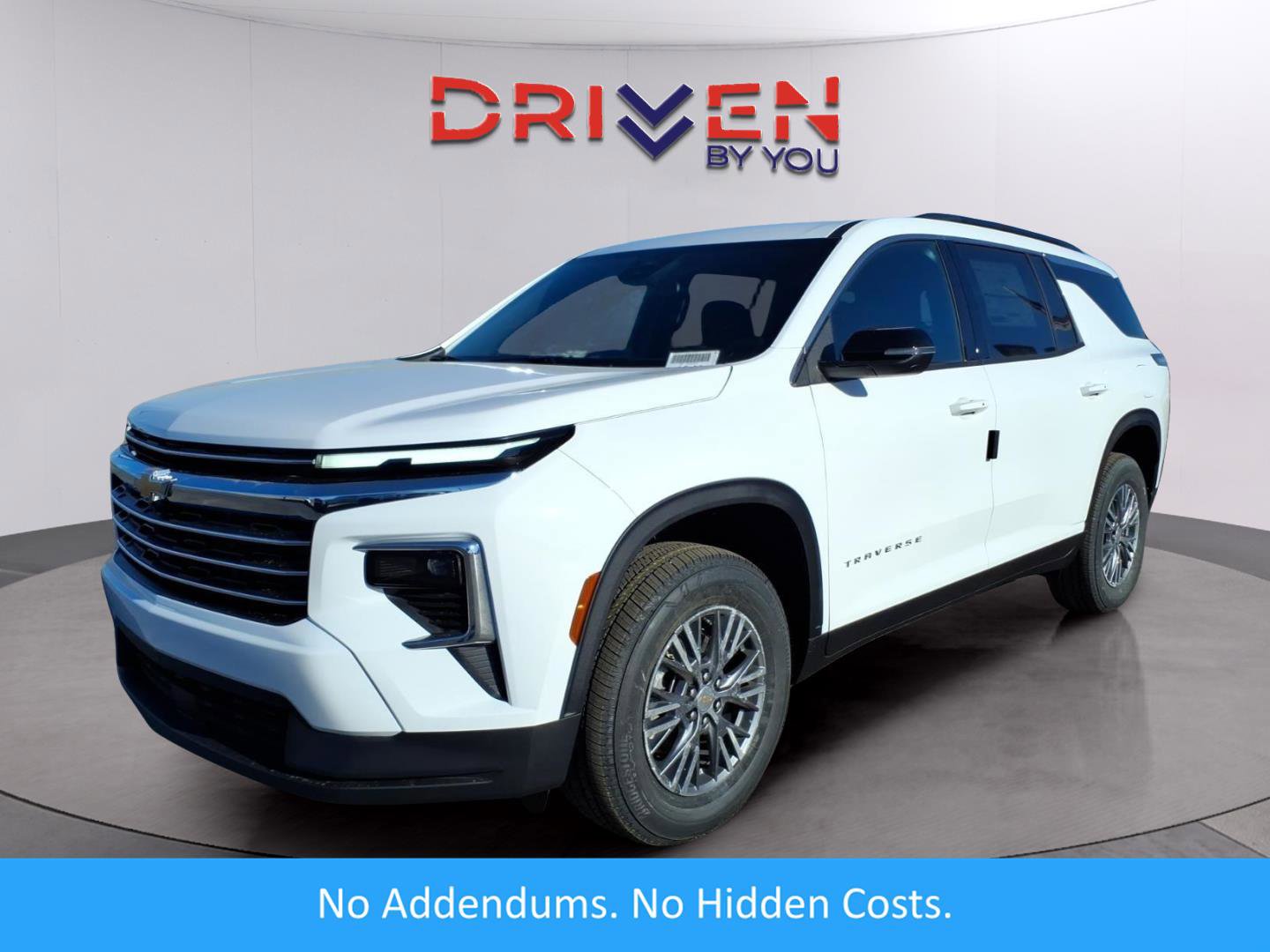 New 2026 Chevrolet Traverse LT image 1