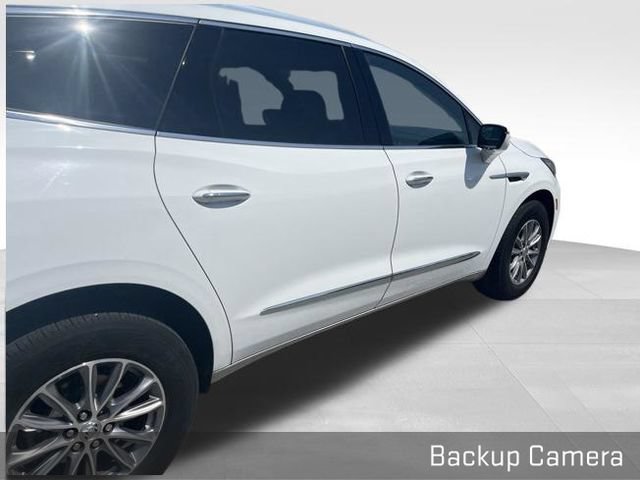 Used 2023 Buick Enclave Essence FWD image 9