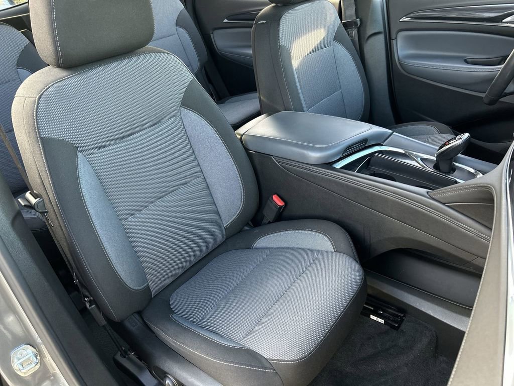 Used 2021 Buick Enclave Preferred image 28