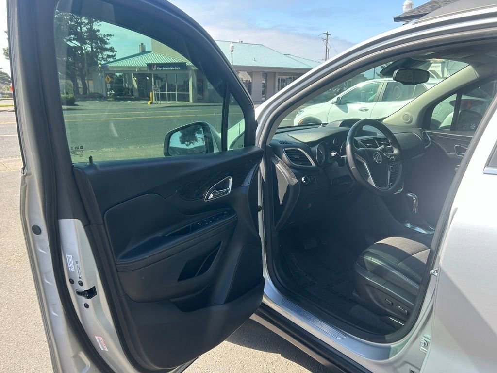 Used 2016 Buick Encore FWD image 10