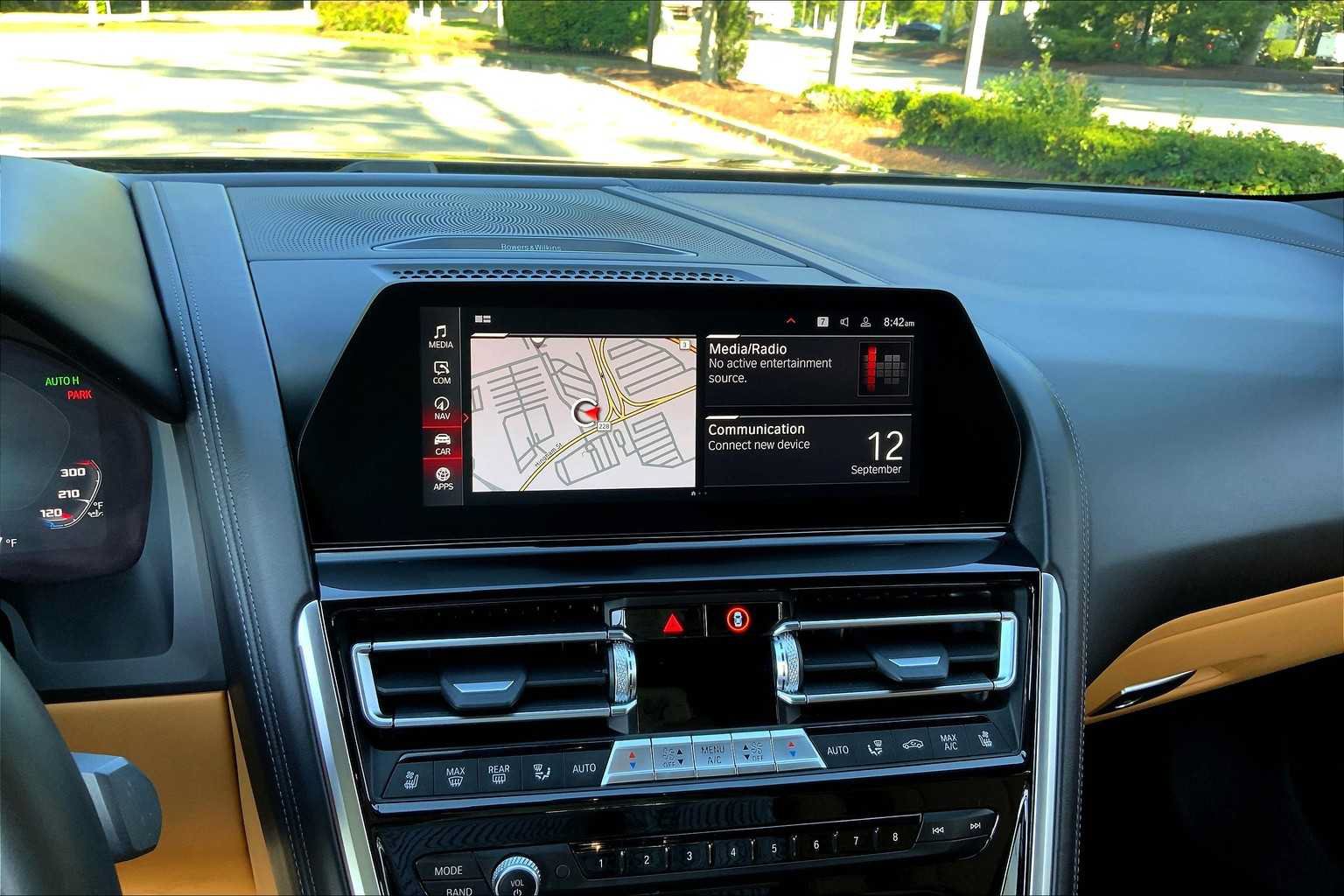 Used 2022 BMW M8 Competition AWD/4WD image 53