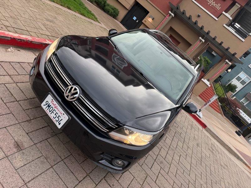 Used 2014 Volkswagen Tiguan SEL AWD/4WD image 28