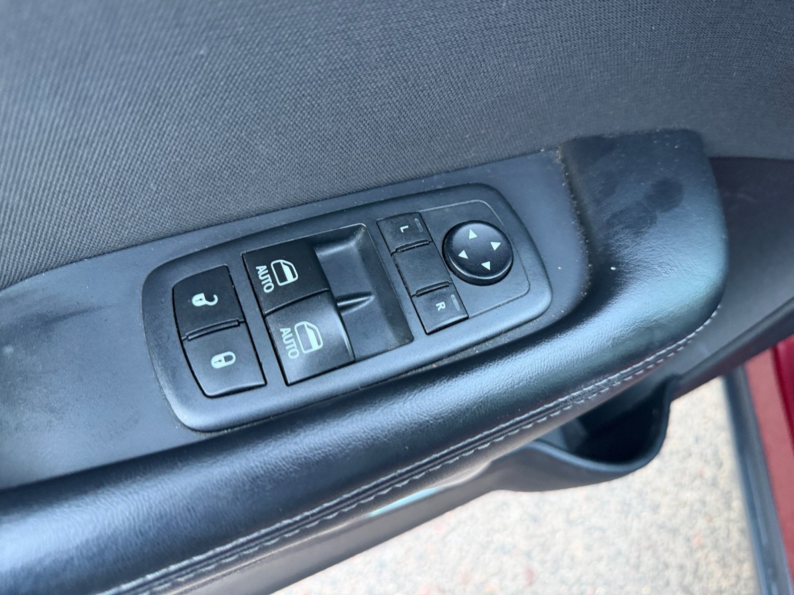 Used 2017 Dodge Challenger SXT RWD image 17