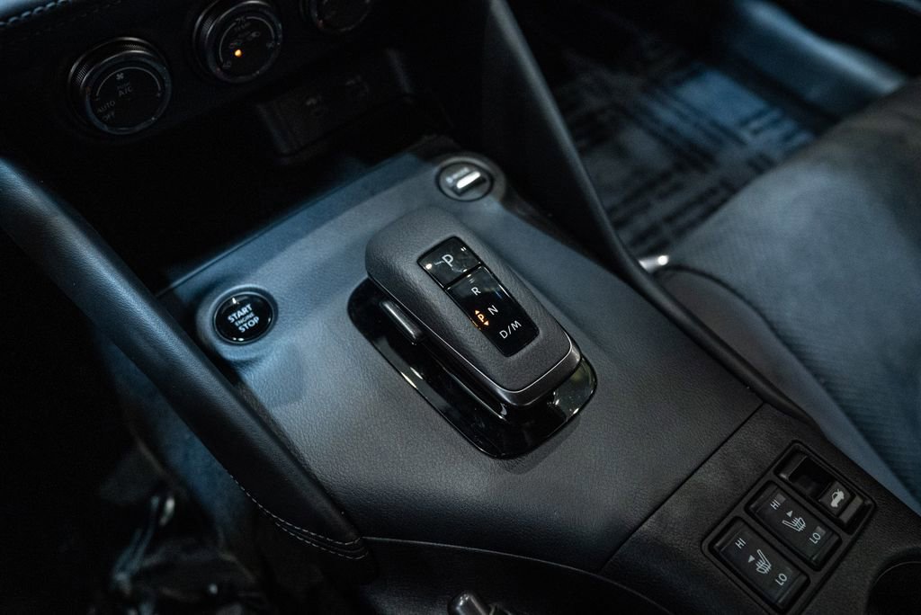 Used 2024 Nissan Z Performance w/ Floor Mat Package RWD image 33