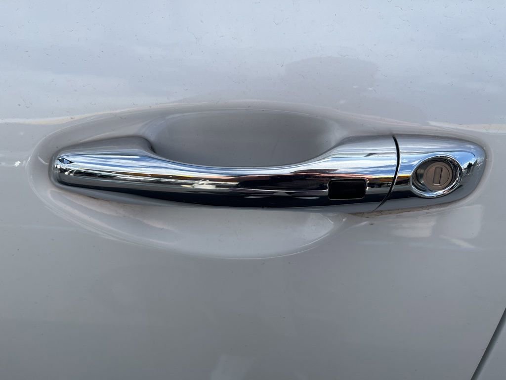 Used 2017 Kia Sorento LX w/ LX Convenience Package AWD/4WD image 17