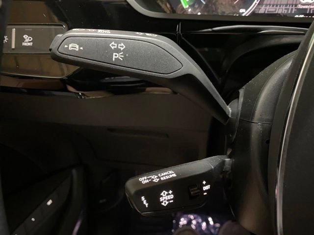 Used 2024 Audi Q8 e-tron Premium Plus w/ Premium Plus Package AWD/4WD image 41