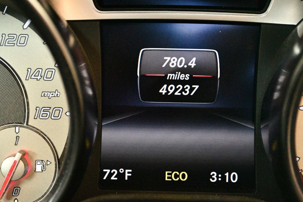 Used 2014 Mercedes-Benz SL 550 image 44