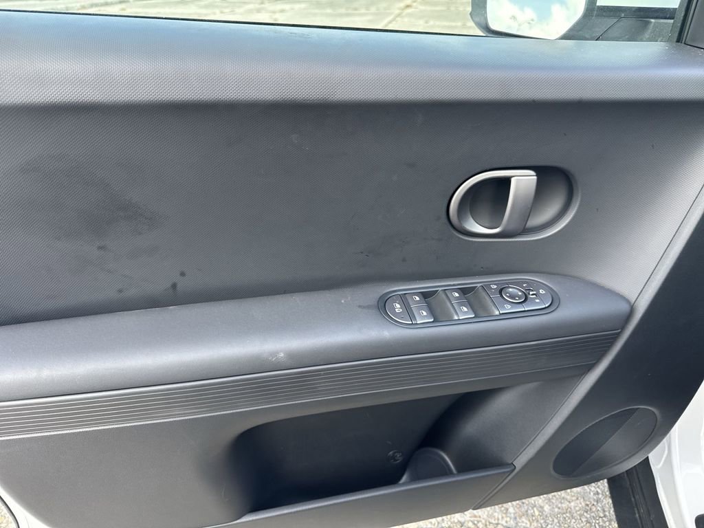 Used 2025 Hyundai Ioniq 5 SEL image 15