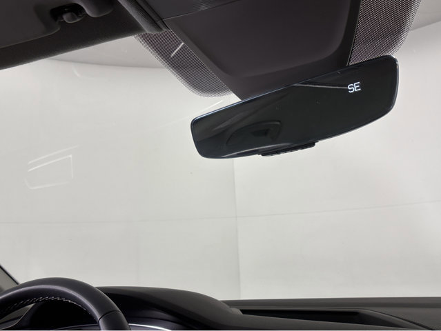 Used 2022 Volkswagen Tiguan SE image 37