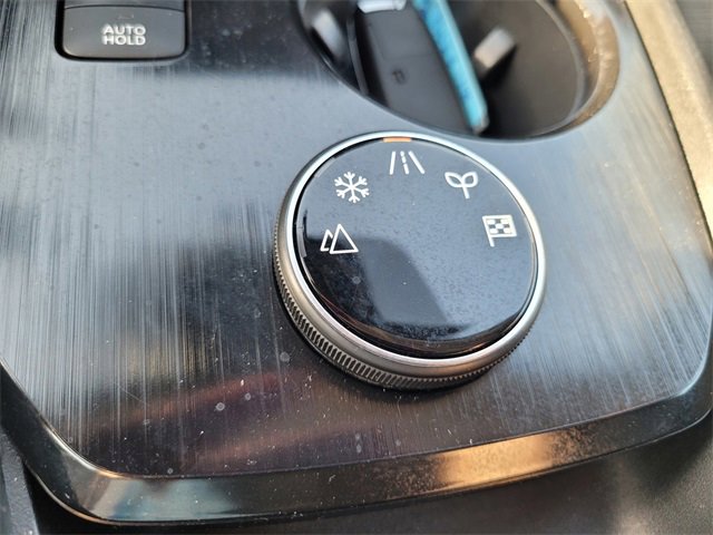 Used 2023 Nissan Rogue SV image 26