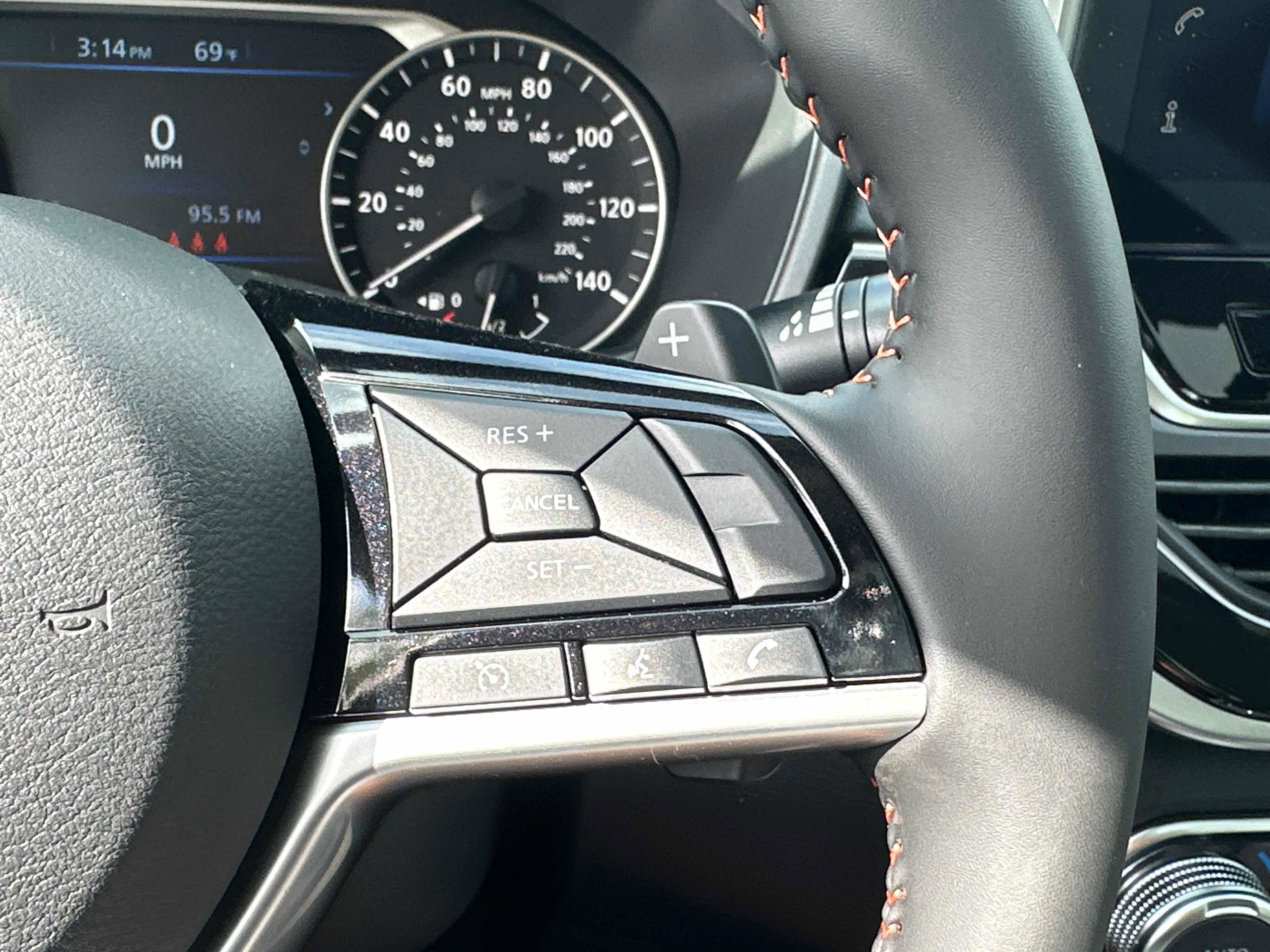 New 2025 Nissan Altima 2.5 SR w/ SR Premium Package image 40