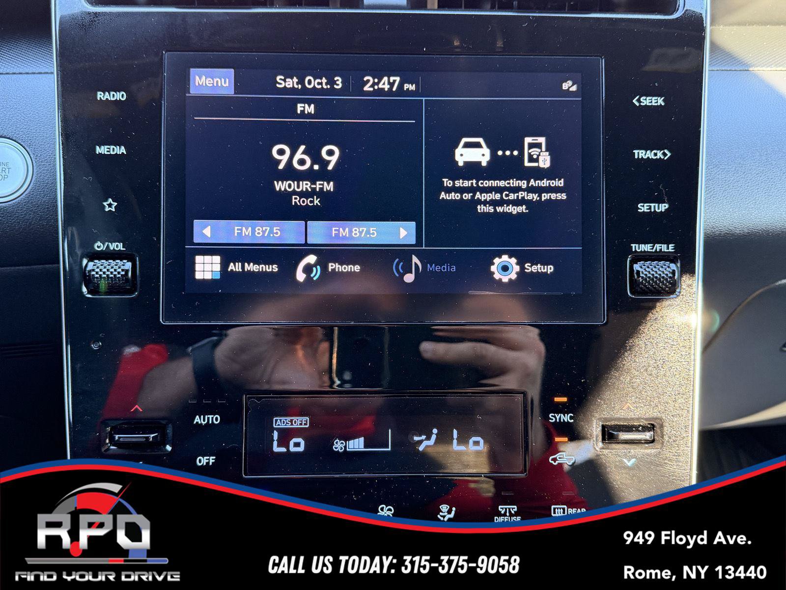 Used 2024 Hyundai Santa Cruz SEL AWD/4WD image 16