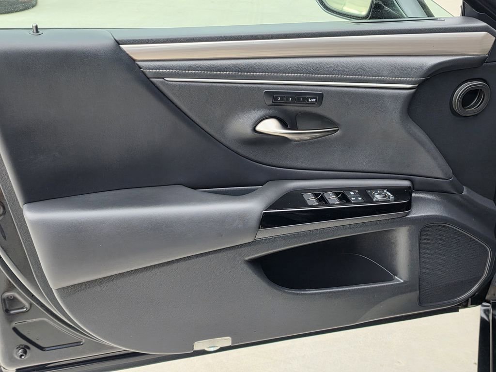 Used 2024 Lexus ES 350 F Sport FWD image 16