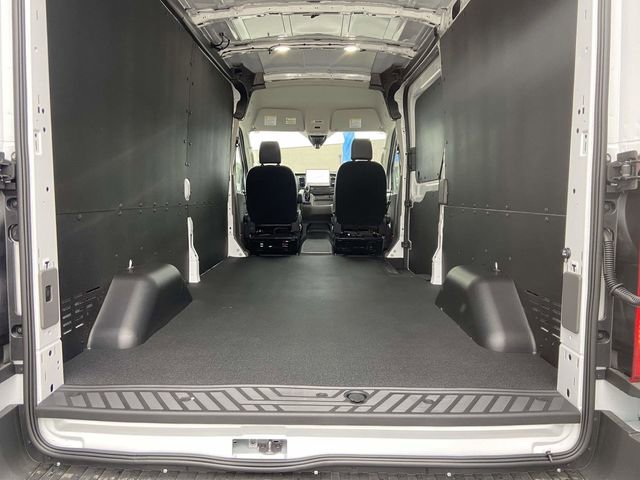 New 2026 Ford Transit 250 148 Medium Roof w/ Load Area Protection Package image 8
