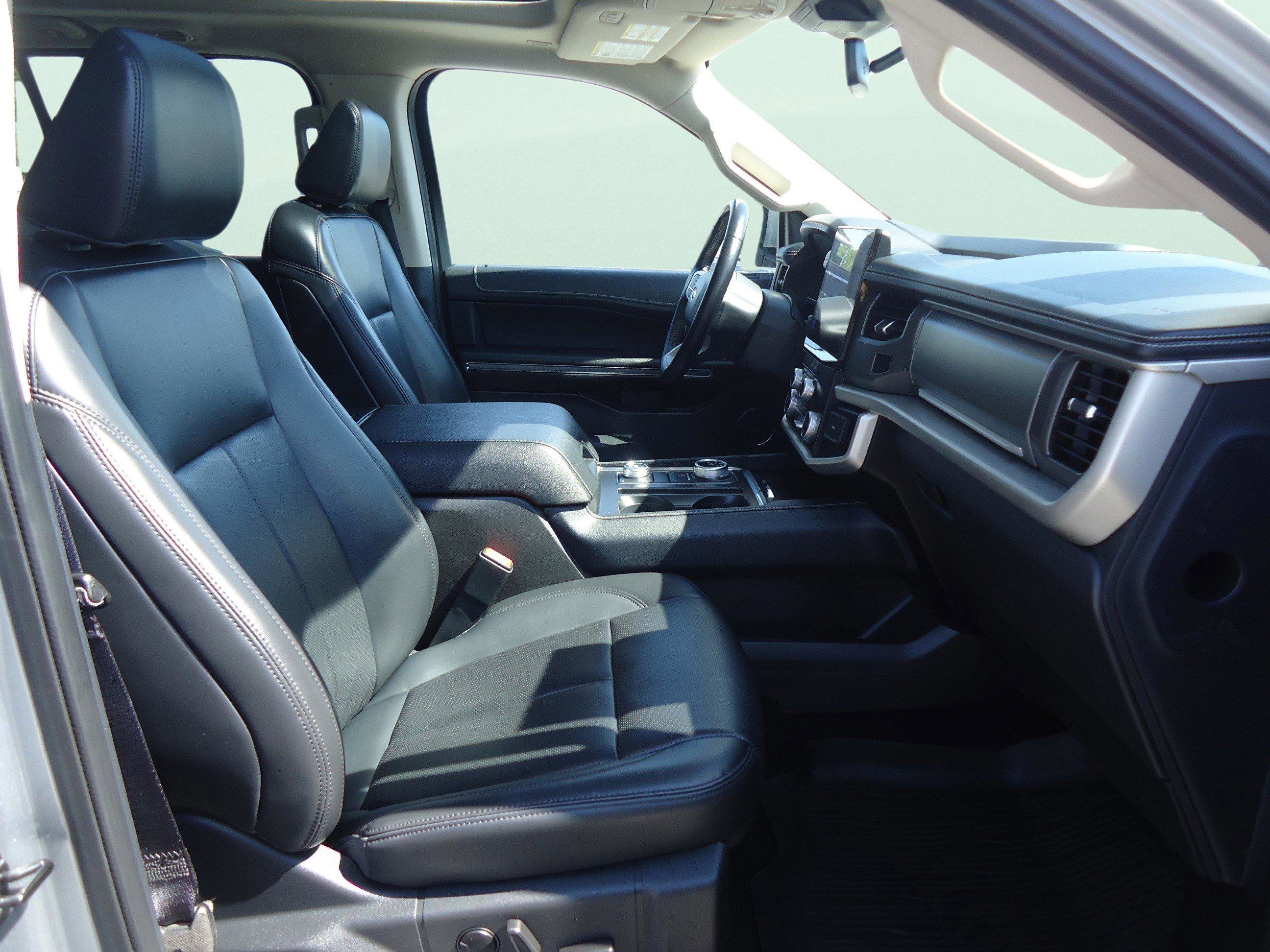 Used 2022 Ford Expedition XLT AWD/4WD image 26