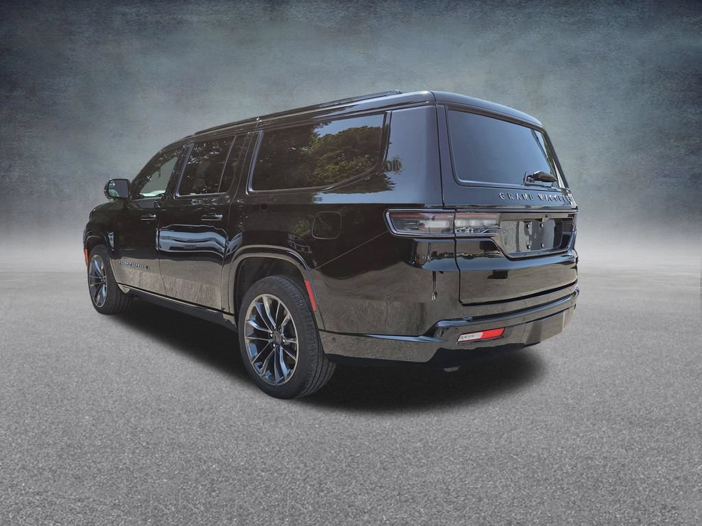 Used 2025 Jeep Grand Wagoneer L Series III w/ Rear Seat Video Group 1 AWD/4WD image 5